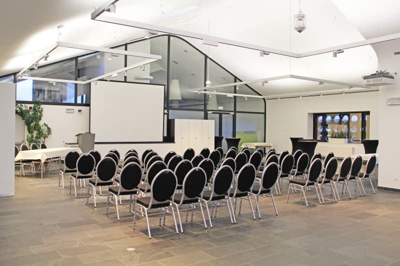 " Grande salle multifonctionelle"