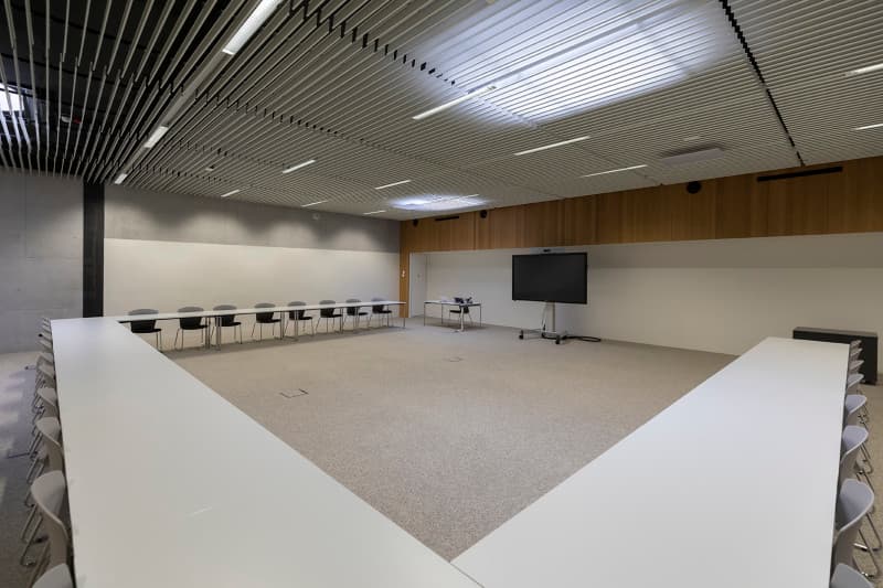 Seminar Room 4.500